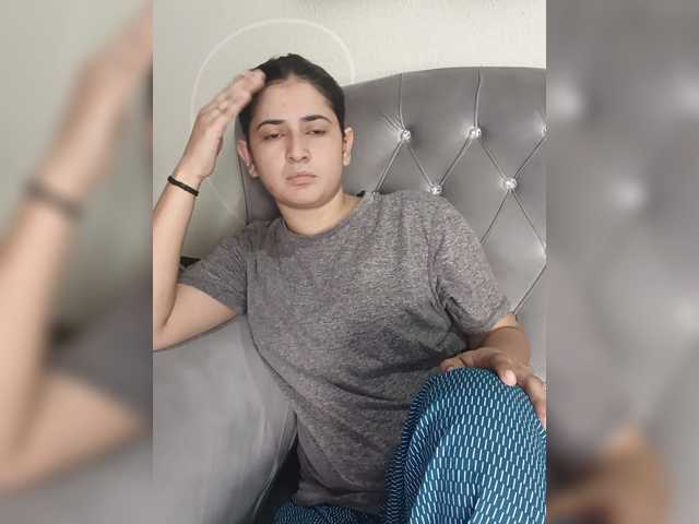 Khadija3 live cam on BongaCams