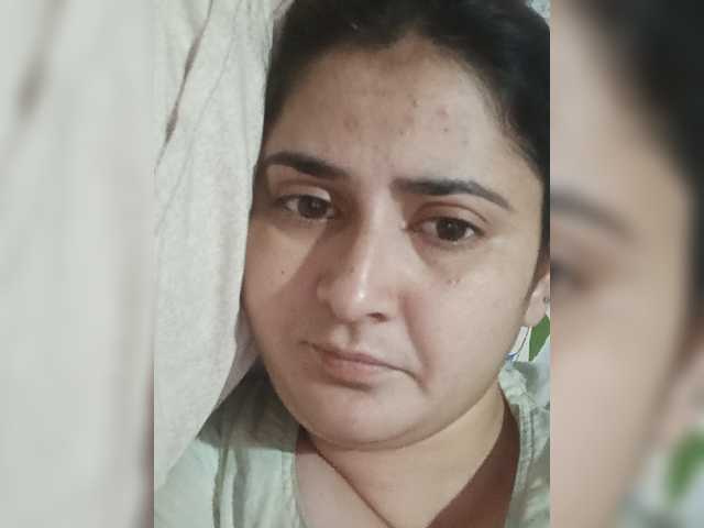 Khadija3 live cam on BongaCams
