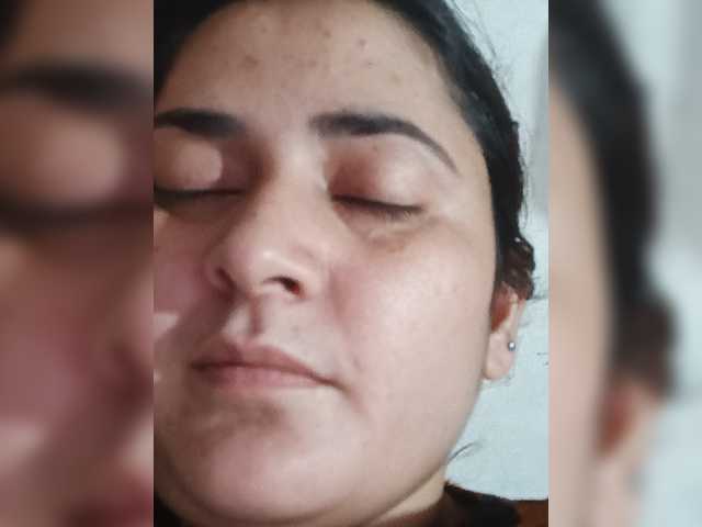 Khadija3 live webcam show