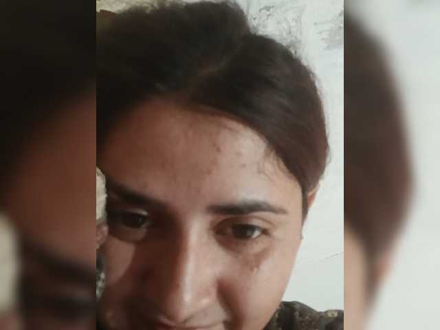 Khadija3 live cam on BongaCams