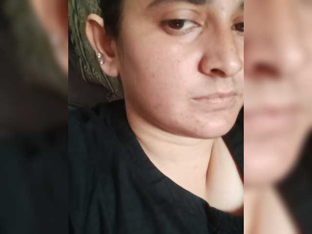Khadija3 live cam on BongaCams