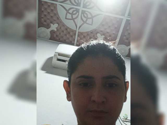 Khadija3 live cam on BongaCams