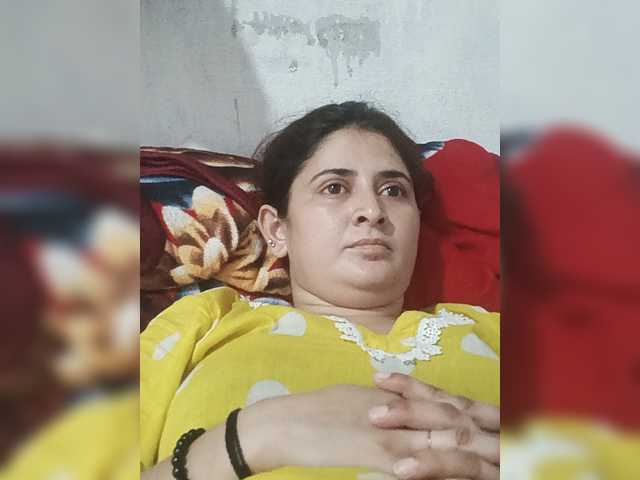 Khadija3 live cam on BongaCams