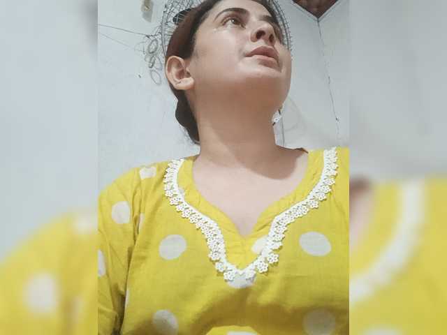 Khadija3 live cam on BongaCams