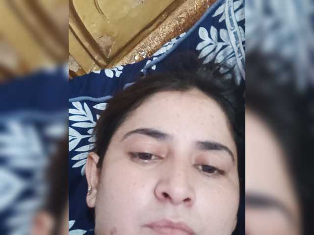 Khadija3 live cam on BongaCams