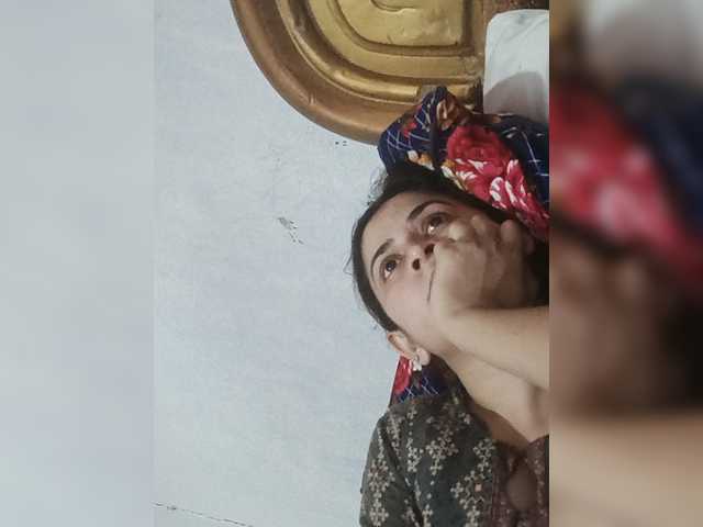 Khadija3 live cam on BongaCams