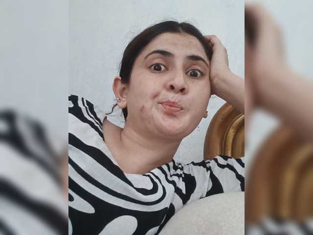 Khadija3 live cam on BongaCams