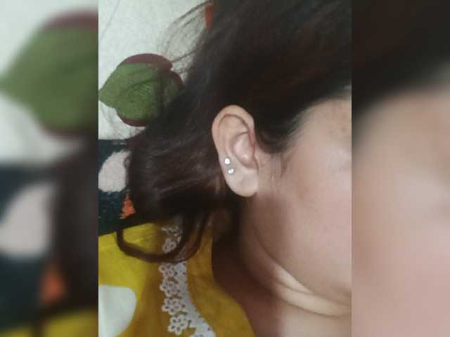 Khadija3 live cam on BongaCams