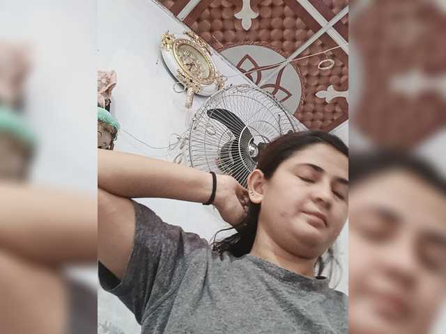 Khadija3 live webcam show