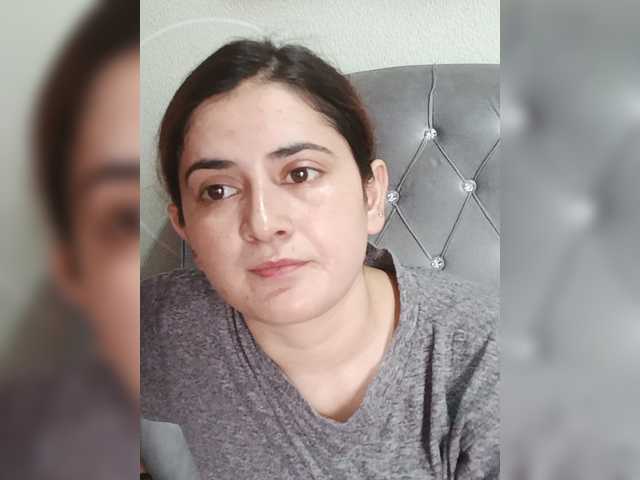 Khadija3 live cam on BongaCams
