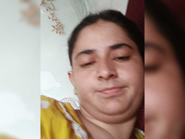 Khadija3 live cam on BongaCams