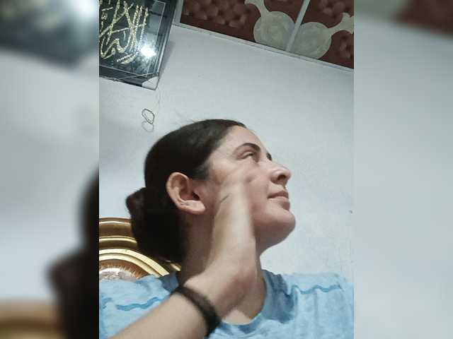 Khadija3 live cam on BongaCams