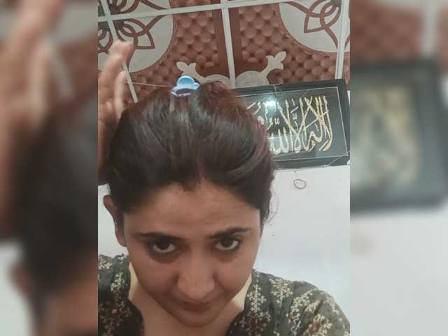 Khadija3 live cam on BongaCams