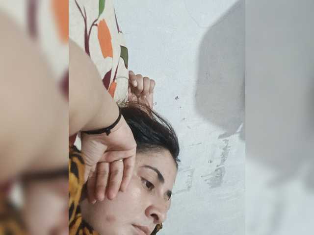 Khadija3 live webcam show