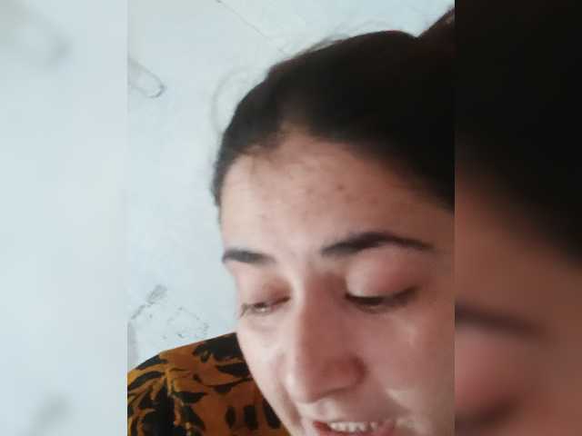 Khadija3 live cam on BongaCams