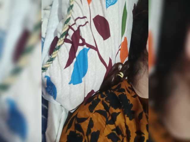 Khadija3 live webcam show