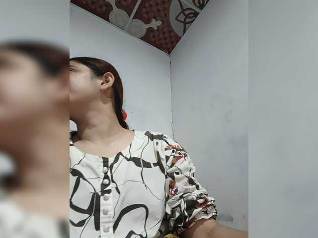 Khadija3 live webcam show