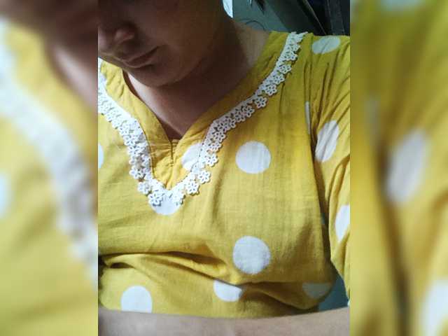Khadija3 live cam on BongaCams