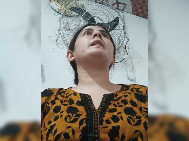 Khadija3 live cam on BongaCams