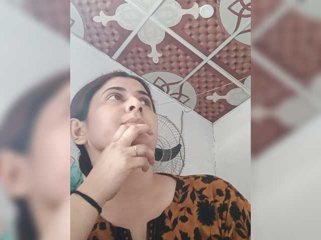 Khadija3 live cam on BongaCams