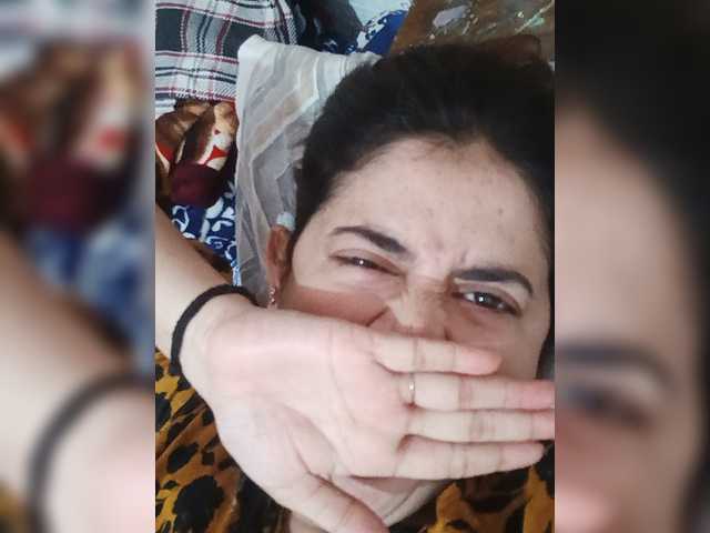 Khadija3 live cam on BongaCams