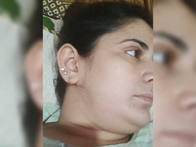 Khadija3 live cam on BongaCams