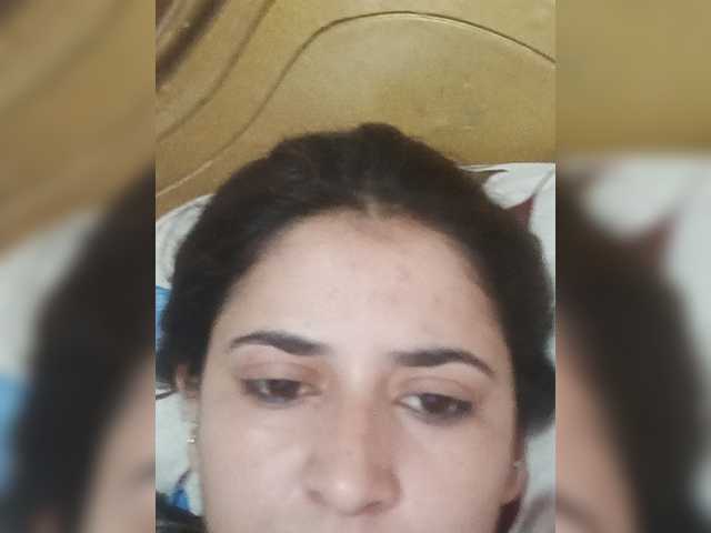 Khadija3 live cam on BongaCams