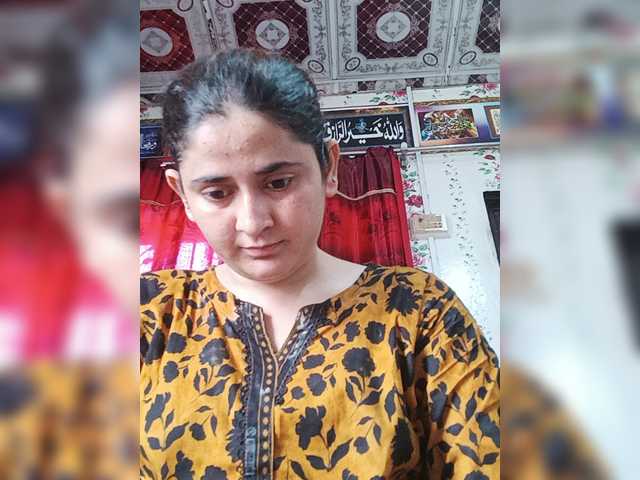 Khadija3 live cam on BongaCams