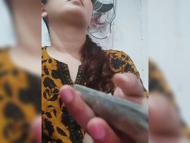 Khadija3 live cam on BongaCams