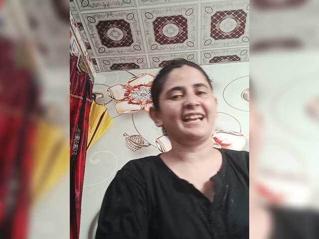 Khadija3 live cam on BongaCams