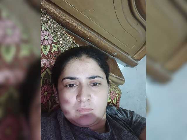 Khadija3 live webcam show