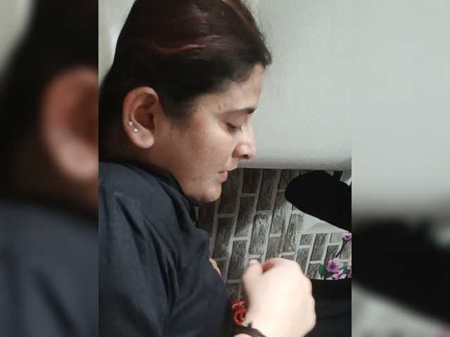 Khadija3 live cam on BongaCams