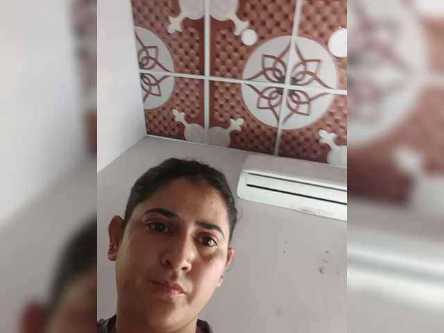 Khadija3 live webcam show