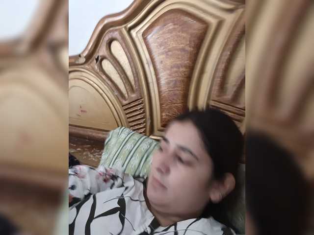 Khadija3 live cam on BongaCams