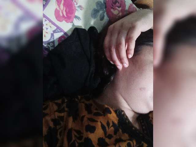 Khadija3 live cam on BongaCams