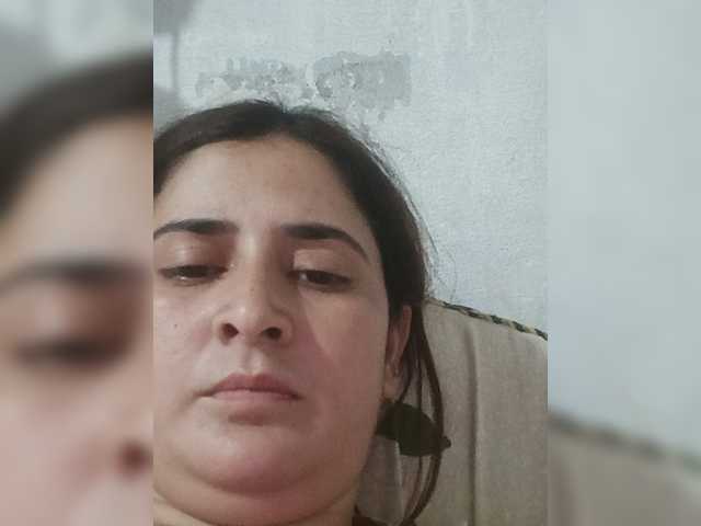 Khadija3 live cam on BongaCams