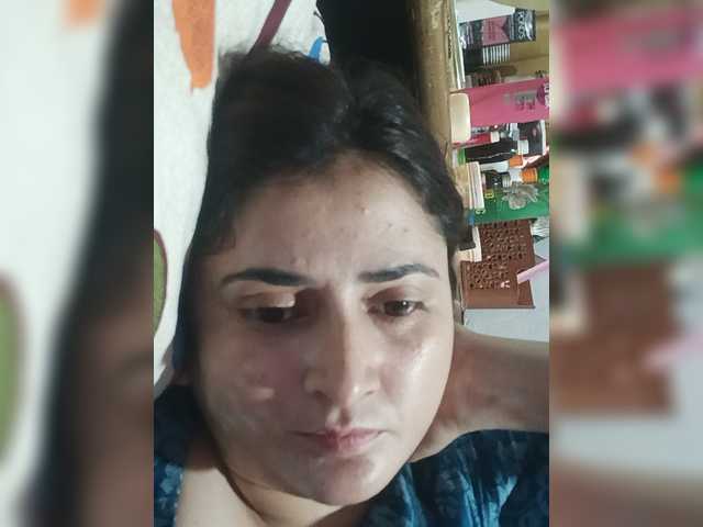 Khadija3 live cam on BongaCams