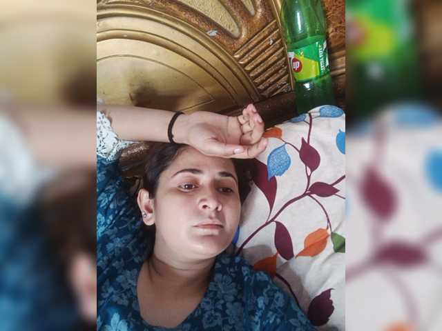 Khadija3 live cam on BongaCams
