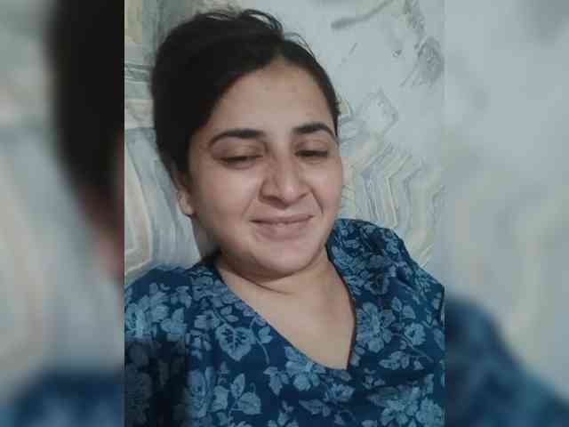 Khadija3 webcam