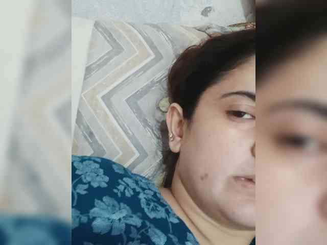 Khadija3 webcam