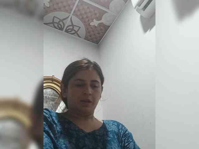Khadija3 webcam