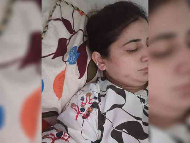 Khadija3 webcam