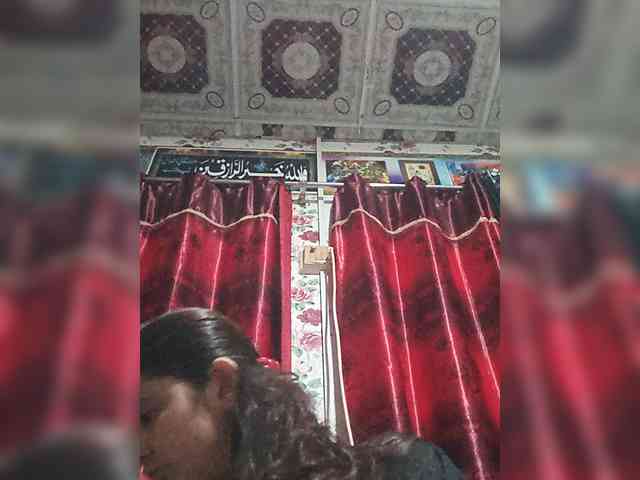 Khadija3 webcam