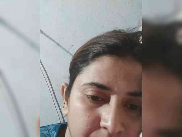 Khadija3 webcam