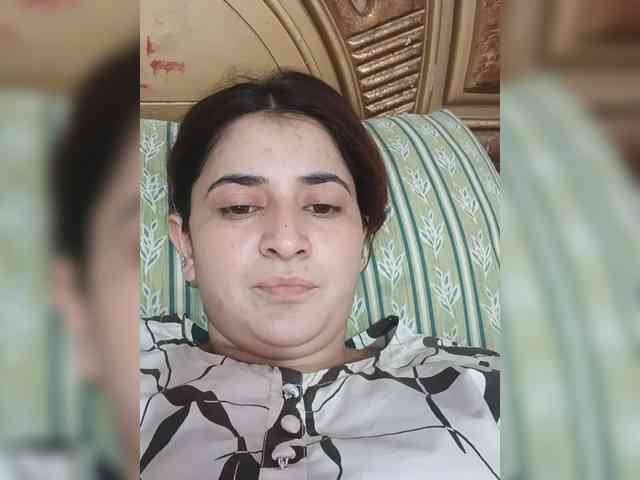 Khadija3 webcam