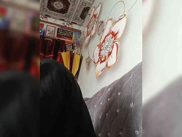 Khadija3 webcam