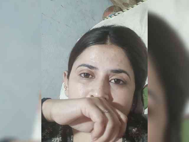 Khadija3 webcam