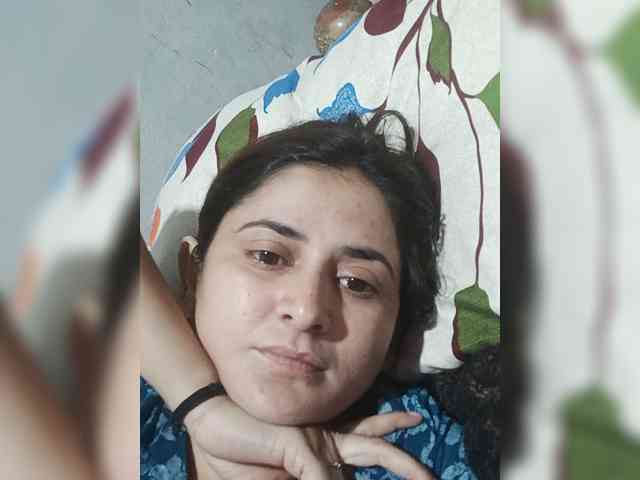 Khadija3 webcam
