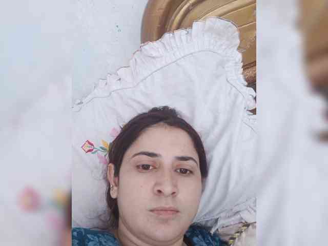 Khadija3 webcam