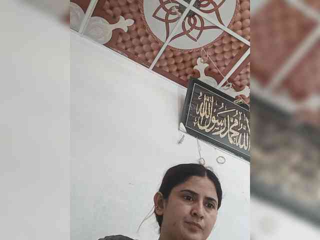 Khadija3 webcam